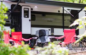 Fully Stocked Camper great for Families or Couples