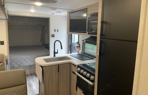 2021 Passport SL 282QB RV rental photo 18