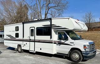 Freelander Luxury Bunk Class C