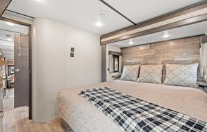 2 Brm w/a loft Coastal Adventure 5th wheel retreat