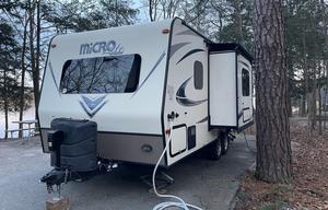Flagstaff Micro Lite 21FBRS- Perfect Couples Rig!