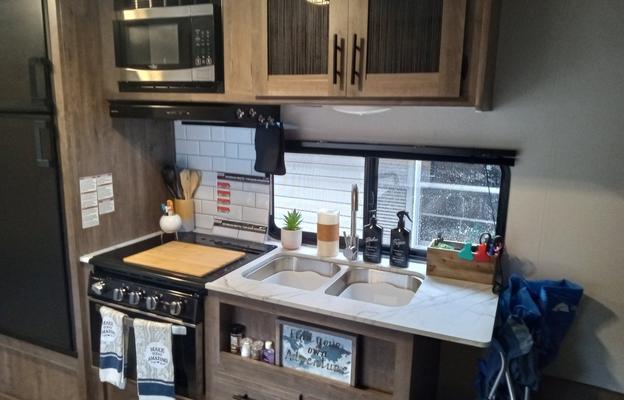 Fully Loaded Brand New Family RV Camper