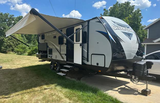 2020 Cruiser Shadow Cruiser 240BHS