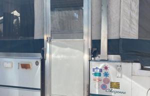 Pop-up camper