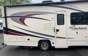JOEY - 2019 Coachmen Freelander M-26 RS