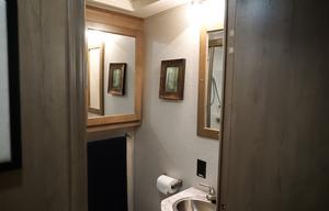 Enzo: New, Kid friendly, 2 full bath, washer/dryer