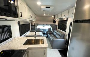 2022 East to West Entrada 2700NS