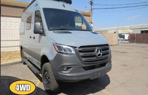 2022 Winnebago Revel 44E