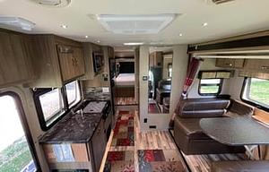 Luxury & Efficiency: Dynamax Isata 3 (Diesel)