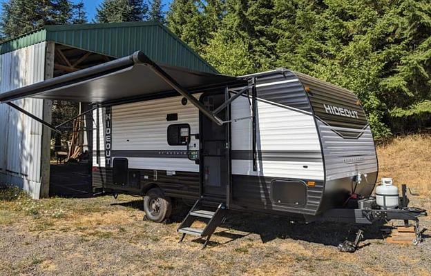 Happy Camper Hideout 2023 Keystone Hideout 181BH