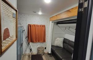 John and Rachel's Weekend Retreat - Lake Sakakawea