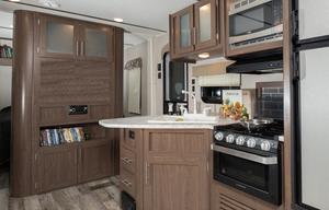 #2: Large Modern Home Full Amenities @ Yellowstone
