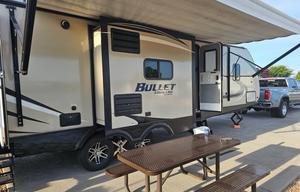 Family & Pet-Friendly Bunkhouse | Delivery Only