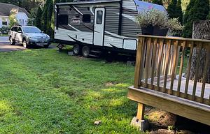 2018 Dutchmen RV Coleman Lantern Series 202RD RV rental photo 1