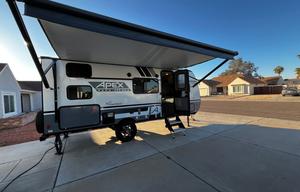 2022 Coachmen Apex Nano-Fully Loaded NO Exclusions