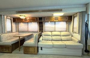 1998 National Tradewinds 7370