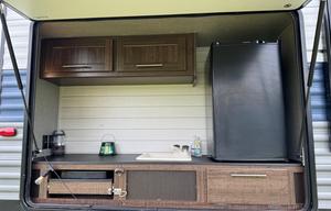Haven on wheels! 2018 Crossroads Zinger Sleeps 10+