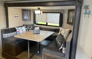 2017 Coachmen RV Apex Ultra-Lite 215RBK