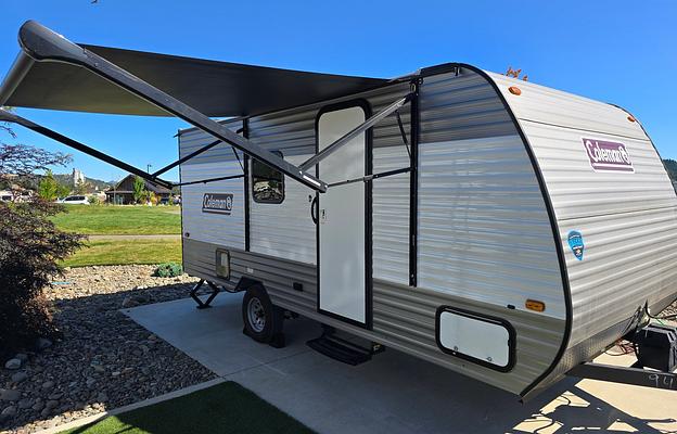 2024 Coleman 17B - Simple Family Fun