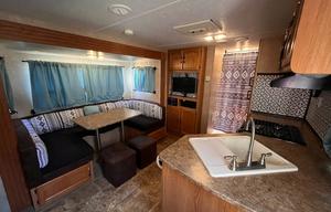 2011 Keystone RV Summerland 2570RL