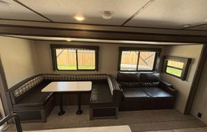 2020 Avenger 32QBI RV rental photo 15