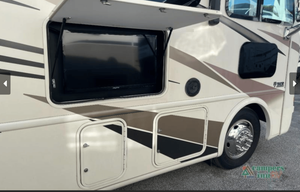 2018 THOR ACE 32.1, 2 FULL BATHS,KING,PET FRIENDLY