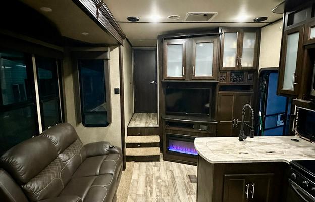 Barnes Ranch Rolling Retreat