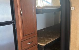 2015 Salem 26TBUD RV rental photo 12