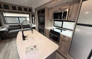 2021 Winnebago Voyager 3134RL RV rental photo 9