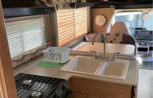 "Dingo" Coachmen RV Freelander 27QB