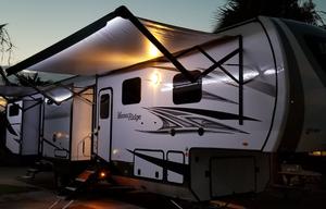 2019 Highland Ridge 427BHS Bunkhouse 5th Wheel