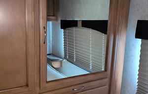 2011 Fleetwood RV Storm 32BH RV rental photo 11