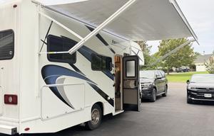 2022 Thor Freedom Elite 23H | Solar | Sleeps 5