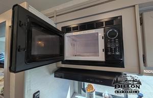 The Adventure Wagon! 2024 Family Bunkhouse RV, Sleeps 8, Pet Friendly