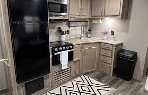 2021 Coachman Catalina Family Traveler!