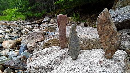 Seasonally dry Beauty Creek with standing stones.