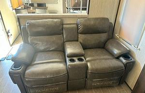 2019 Arctic Wolf 305ML6 | Sleeps 6 | 2 A/C