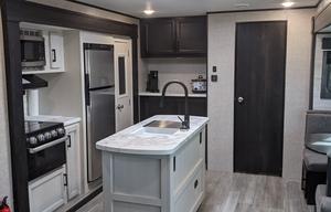 *NEW* 2022 3 slide Jayco 33RBTS 2 bedroom