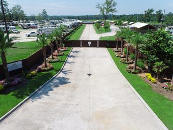 ROYAL PALMS RV RESORT