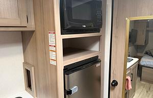 2025 Keystone RV Coleman 17B