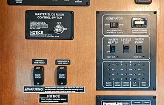 2013 Winnebago Vista 35F - FREE UNLIMITED INTERNET