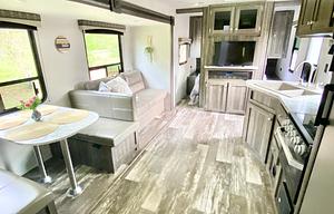 2020 Fully equipped, camping supplies
