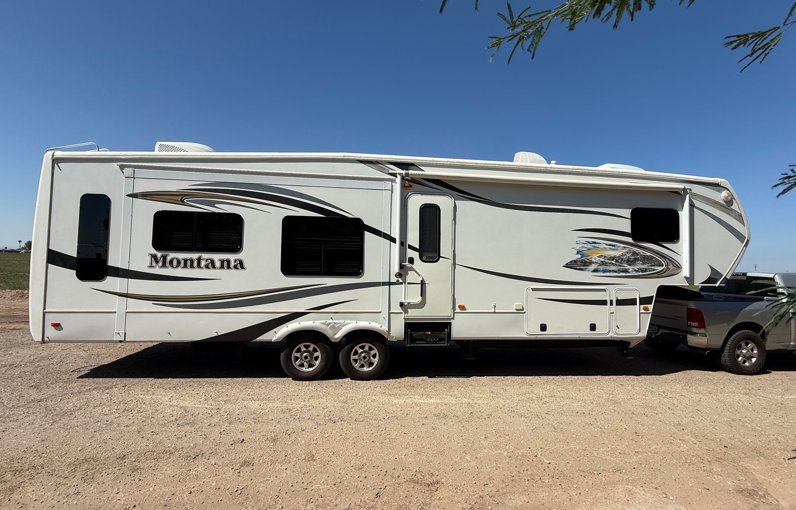 Steele's 13 Keystone Montana 3400RL Delivery Only