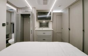 2027 Coachmen Mirada 35ES