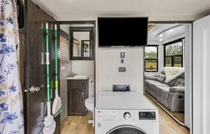 2018 Grand Design Momentum 351M ( Delivery Only)