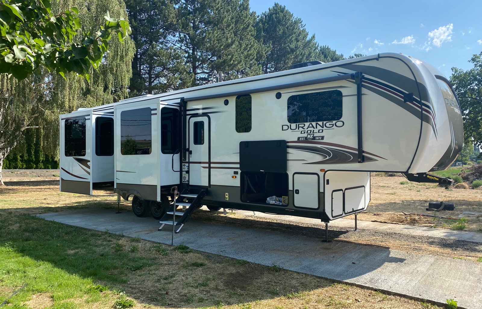 2021 KZ Recreational Vehicles Durango Gold