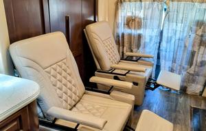 Full size bathroom, Easy to drive