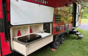 Fireside RV's Winnebago Minnie 2455BHS Bunkhouse