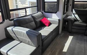 2024 Keystone RV Cougar 368MBI RV rental photo 4