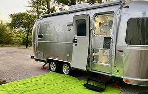 Airstream Flying Cloud 23D